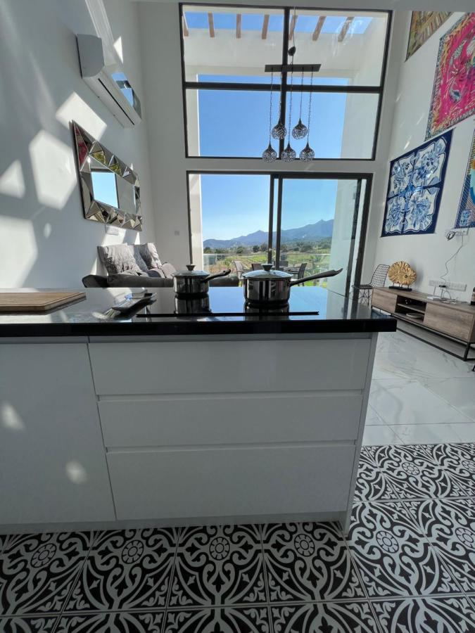 Hermes Penthouse Akanthou Dış mekan fotoğraf